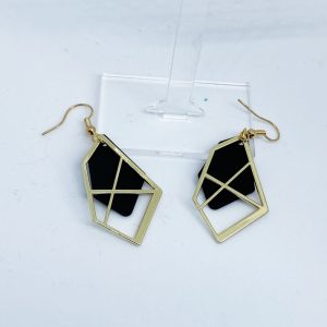 Zoé noir de face
